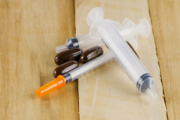 根据GB15810标准研发的注射器密合性正压测试仪有什么特点?